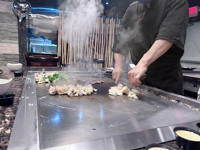 Mizu Japanese Steakhouse & Sushi Bar