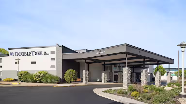 doubletree-hilton DoubleTree by Hilton