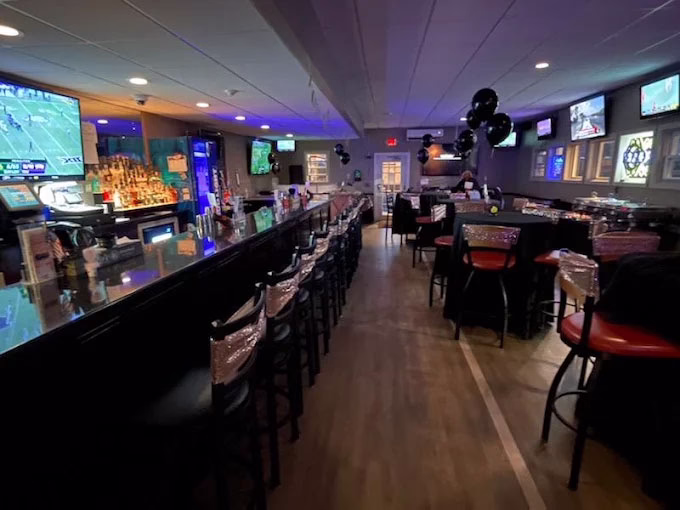 Runway 41 Sports Bar & Grill
